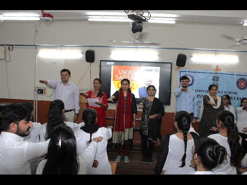 Pledge taking program on cleanliness during development week